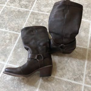 Women’s boots 👢Durango Brand